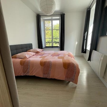 Appartement Le Petit Charcot Charleville-Mézières Esterno foto