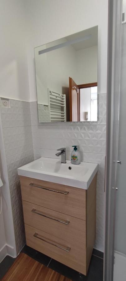 Appartement Le Petit Charcot Charleville-Mézières Esterno foto