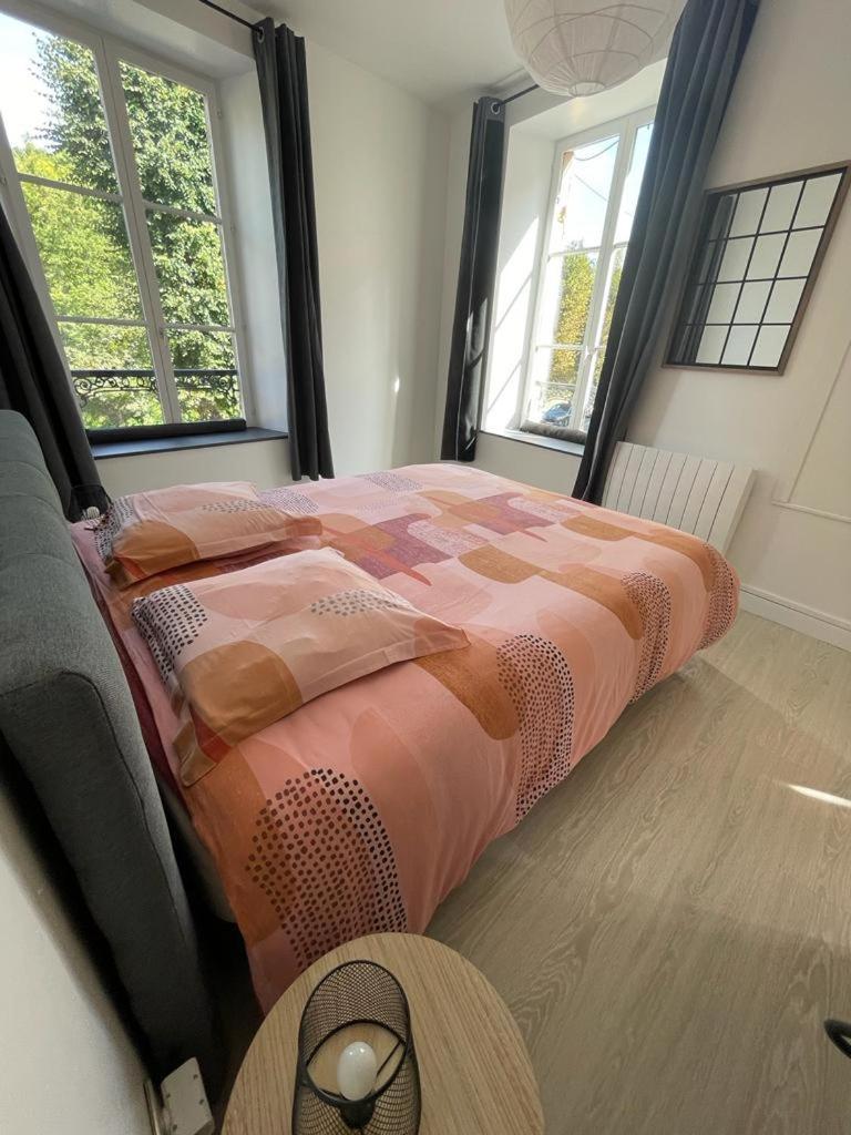 Appartement Le Petit Charcot Charleville-Mézières Esterno foto